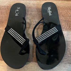 Black Sandal Stone Size 9.5 NEW
